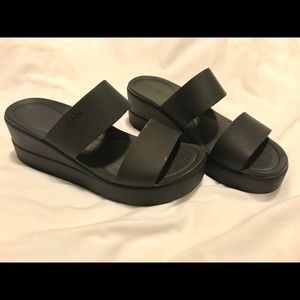 Crocs Brooklyn Mid Wedge - Black
